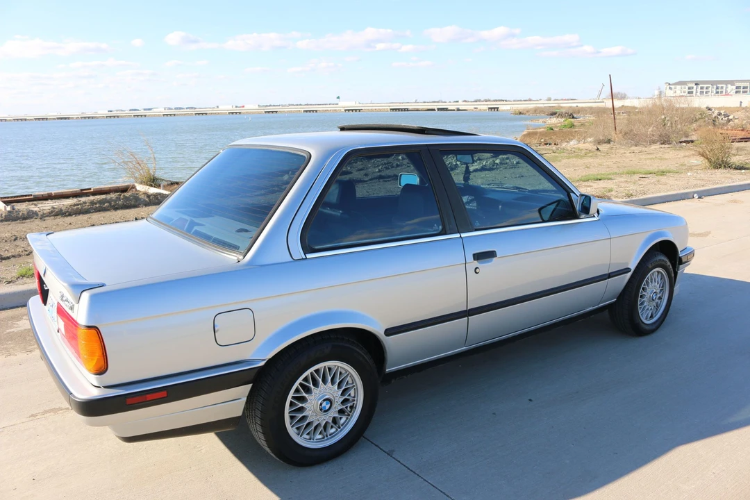 1990 BMW E30 3 Series - Image 18 of 31