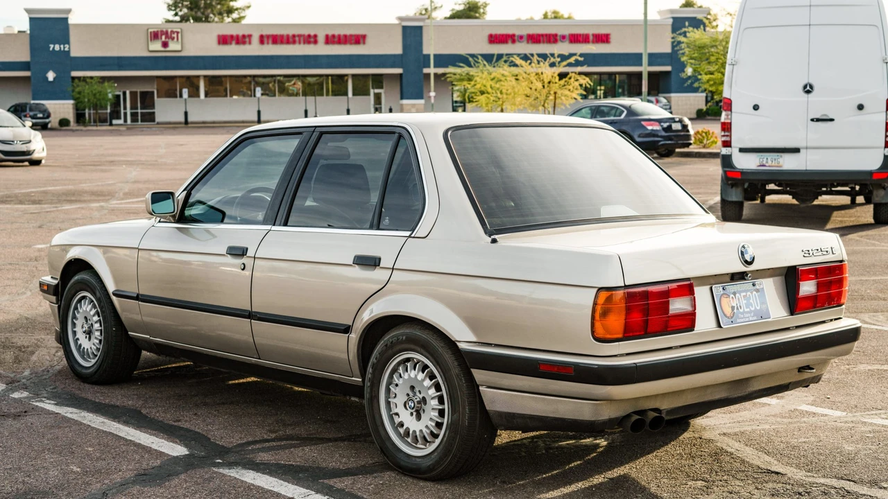 1990 BMW E30 3 Series - Image 6 of 31