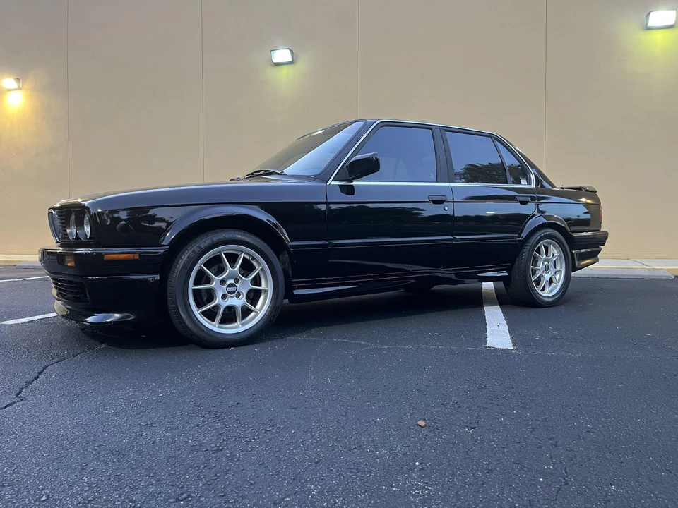 1990 BMW E30 3 Series - Image 2 of 31