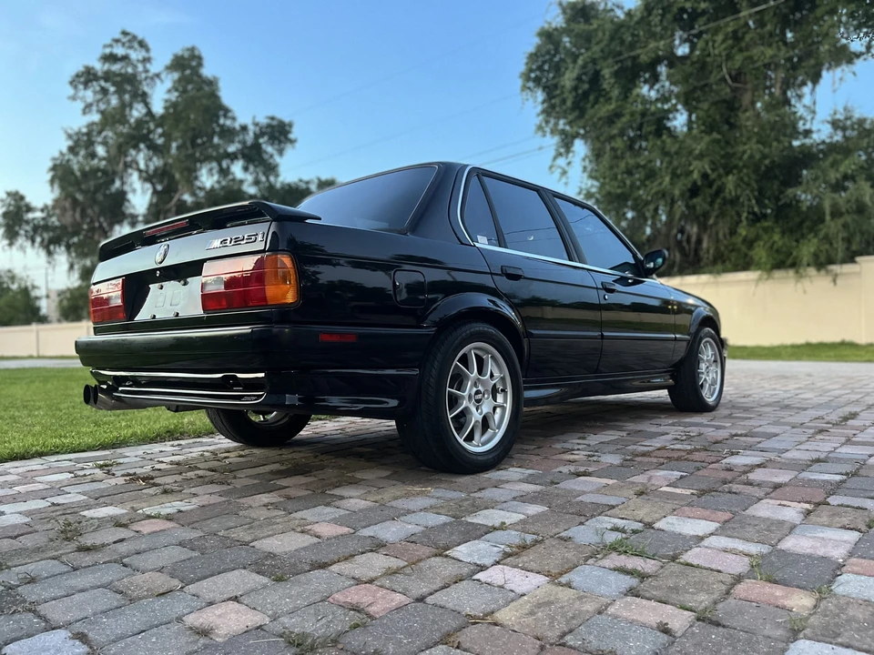 1990 BMW E30 3 Series - Image 16 of 31