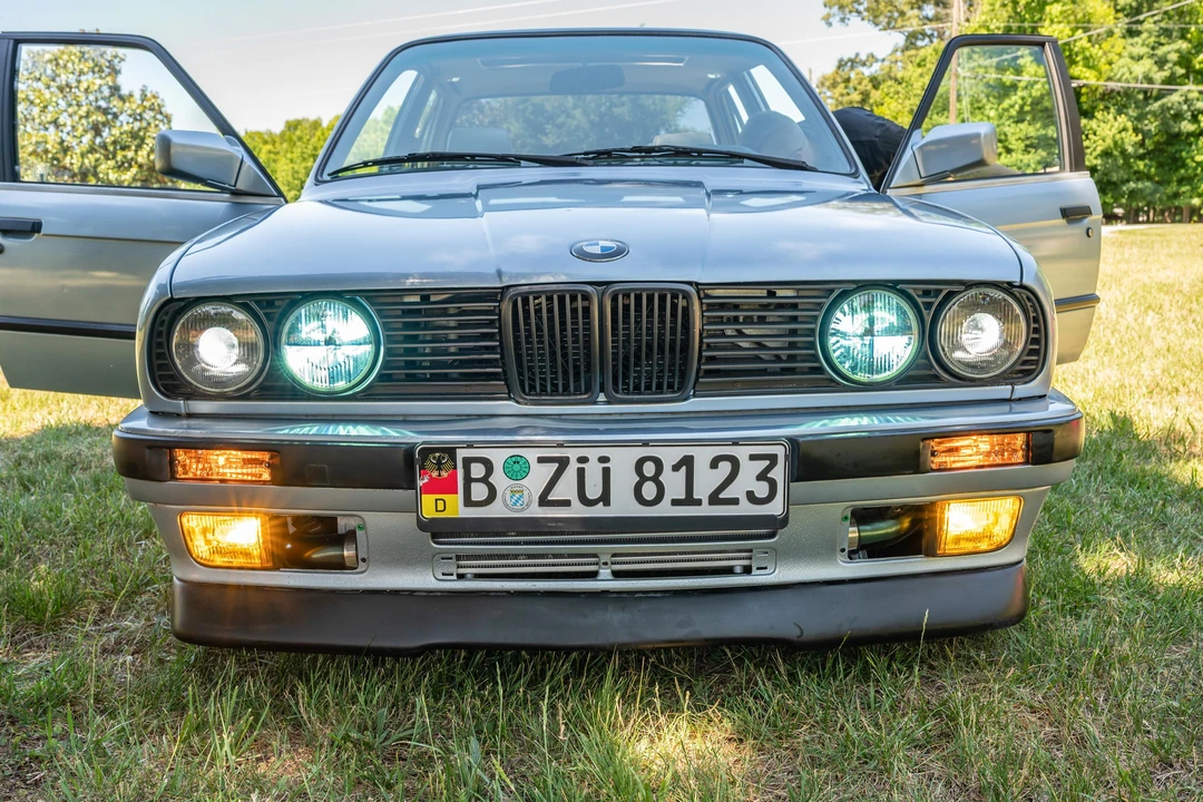 1990 BMW E30 3 Series - Image 11 of 31