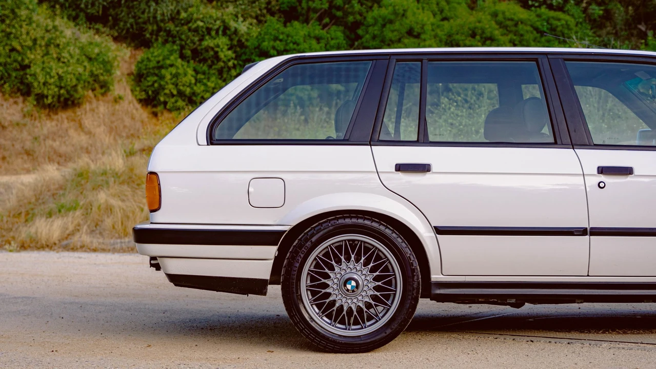 1990 BMW E30 3 Series - Image 30 of 31