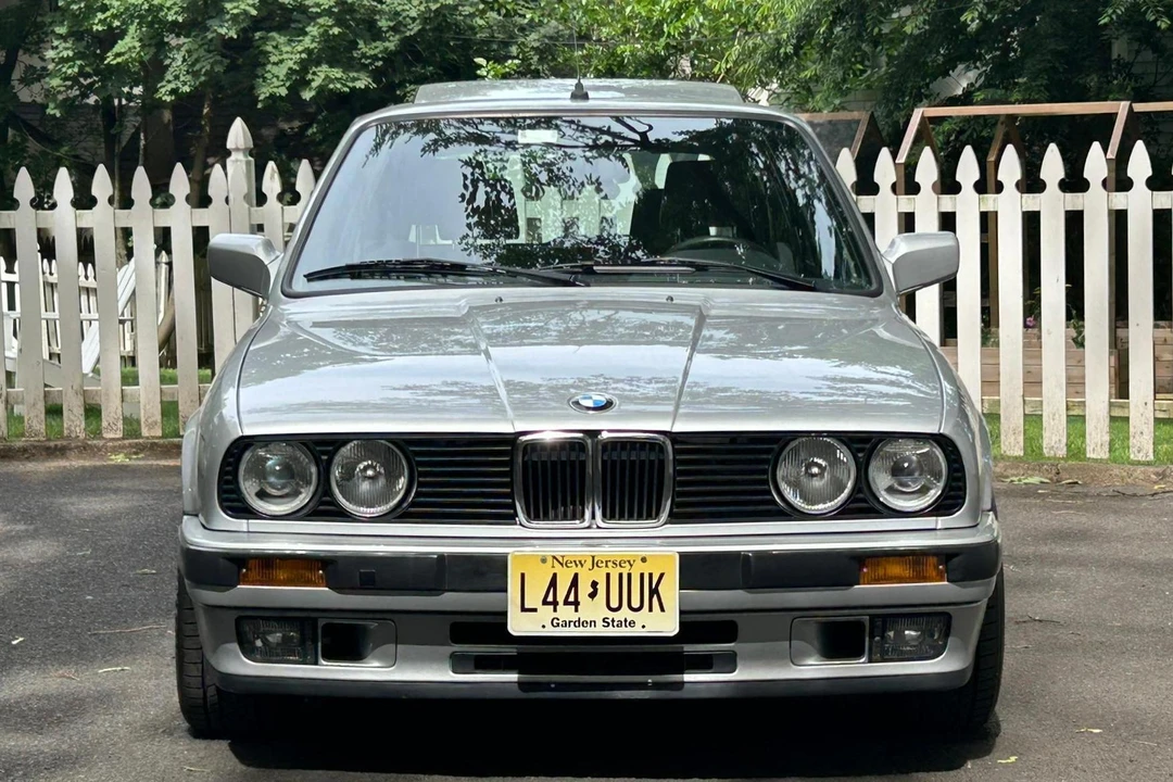 1990 BMW E30 3 Series - Image 2 of 31