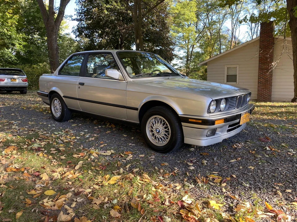 1990 BMW E30 3 Series - Image 3 of 31