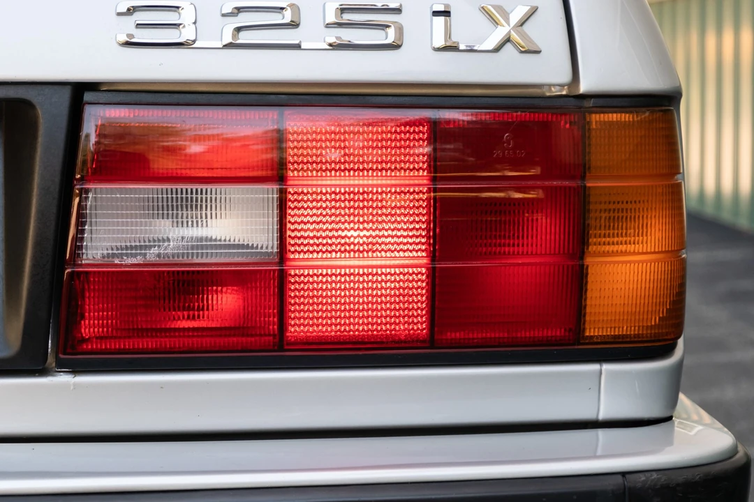 1990 BMW E30 3 Series - Image 18 of 31