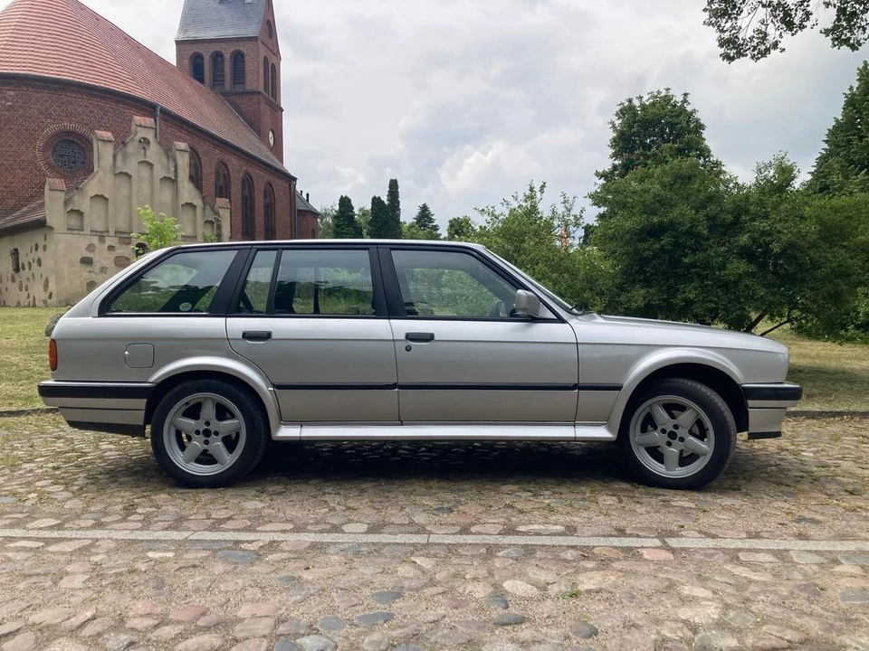 1990 BMW E30 3 Series - Image 4 of 31