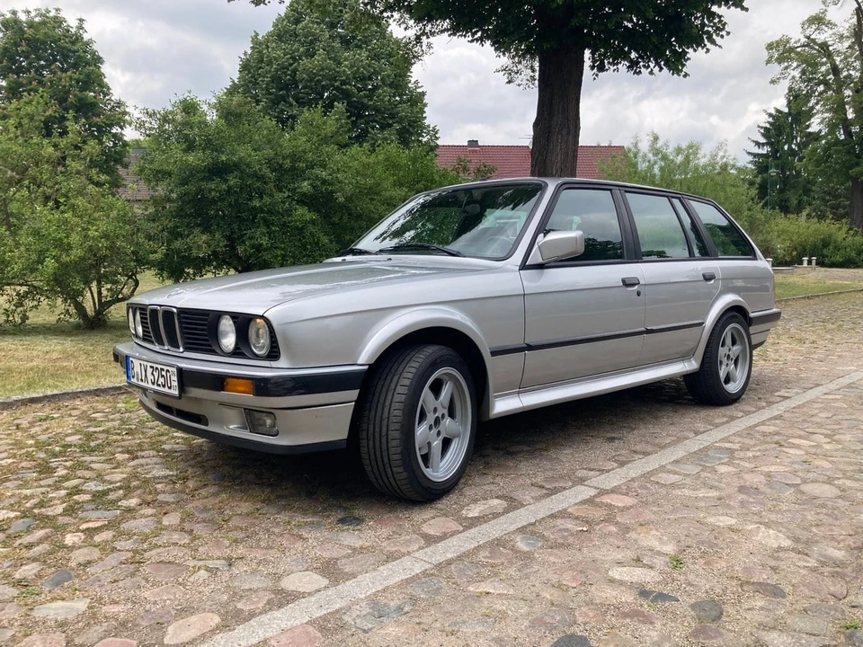 1990 BMW E30 3 Series - Image 2 of 31