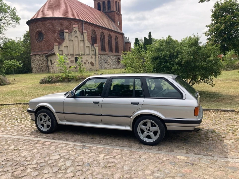 1990 BMW E30 3 Series - Image 17 of 31