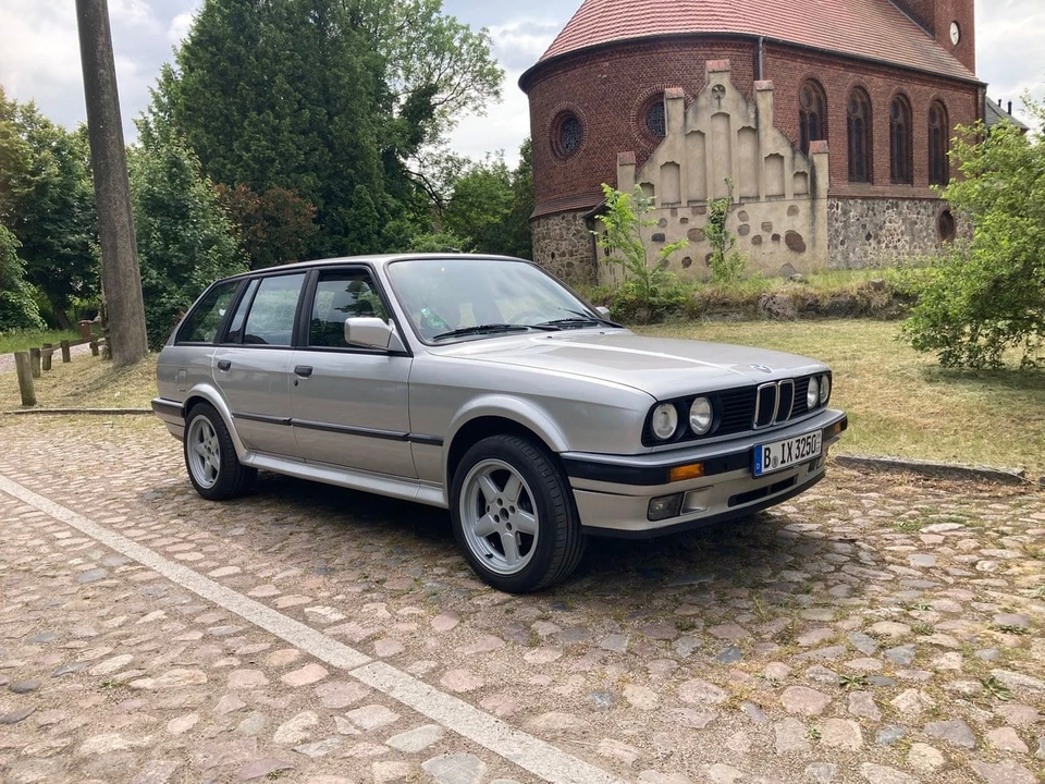 1990 BMW E30 3 Series - Image 19 of 31