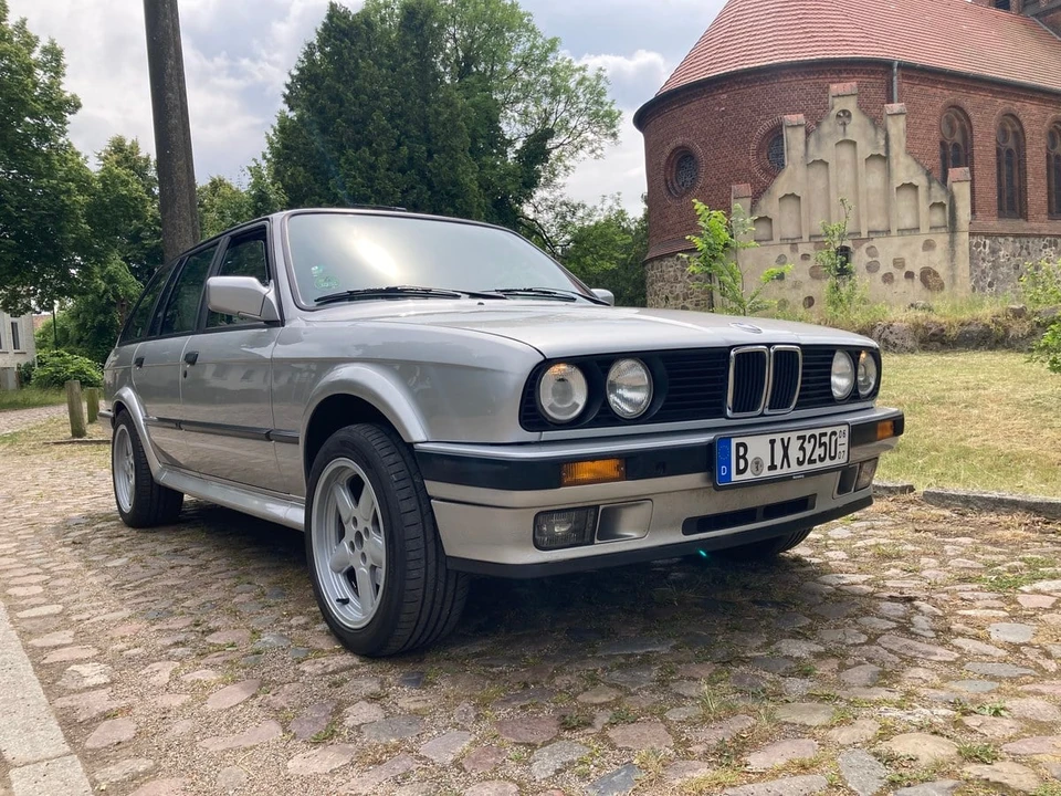 1990 BMW E30 3 Series - Image 25 of 31