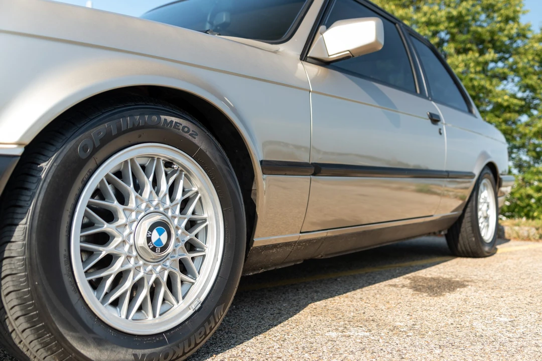 1990 BMW E30 3 Series - Image 15 of 31
