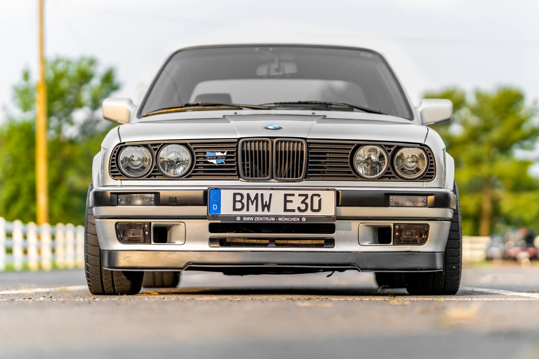1990 BMW E30 3 Series - Image 2 of 31