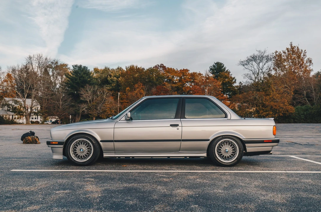1990 BMW E30 3 Series - Image 14 of 31