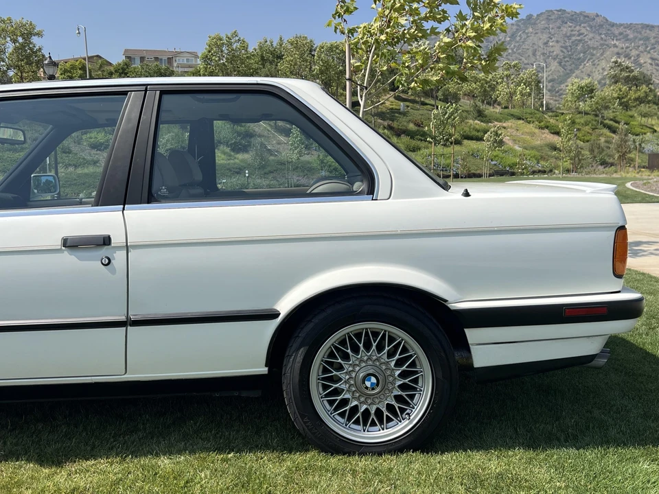 1990 BMW E30 3 Series - Image 24 of 31