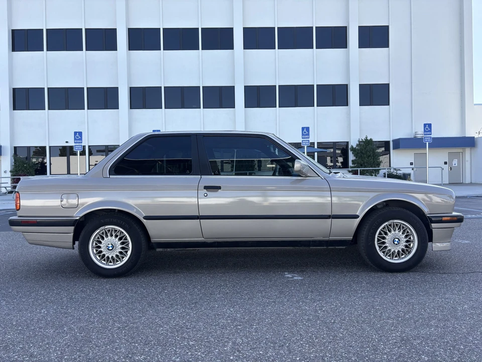 1990 BMW E30 3 Series - Image 11 of 31