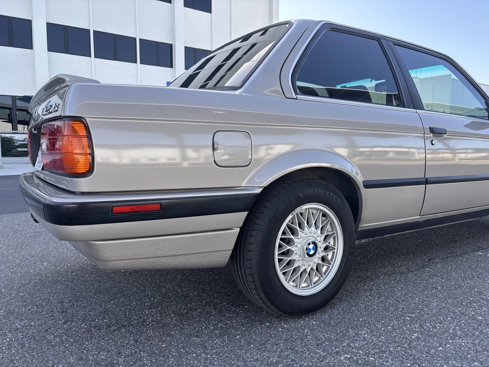 1990 BMW E30 3 Series - Image 21 of 31