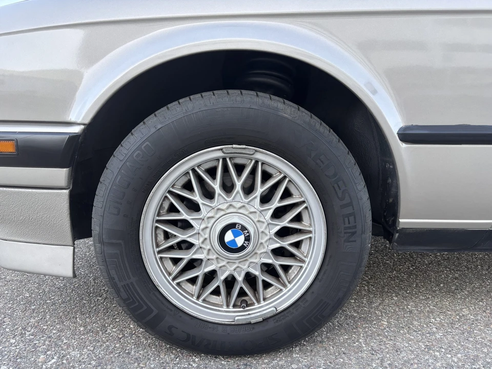 1990 BMW E30 3 Series - Image 25 of 31