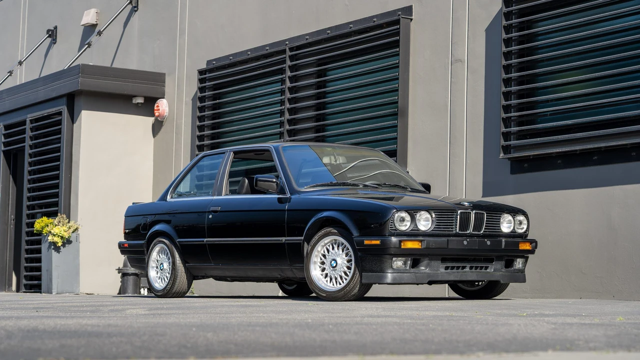 1990 BMW E30 3 Series - Image 11 of 31