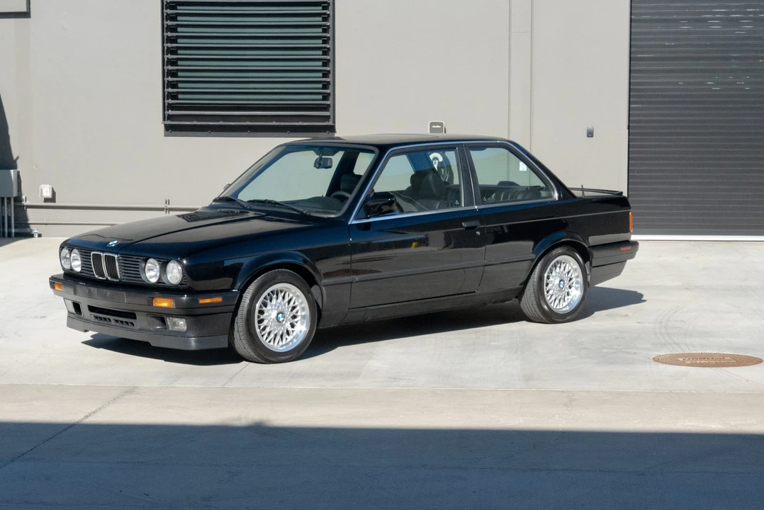 1990 BMW E30 3 Series - Image 3 of 31