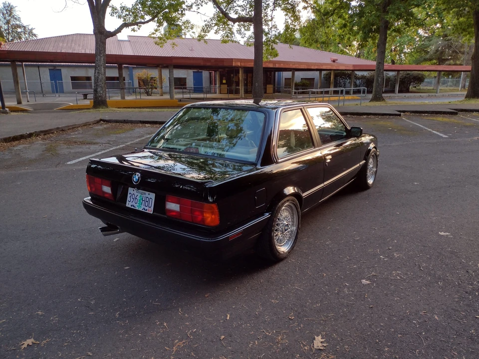 1990 BMW E30 3 Series - Image 24 of 31