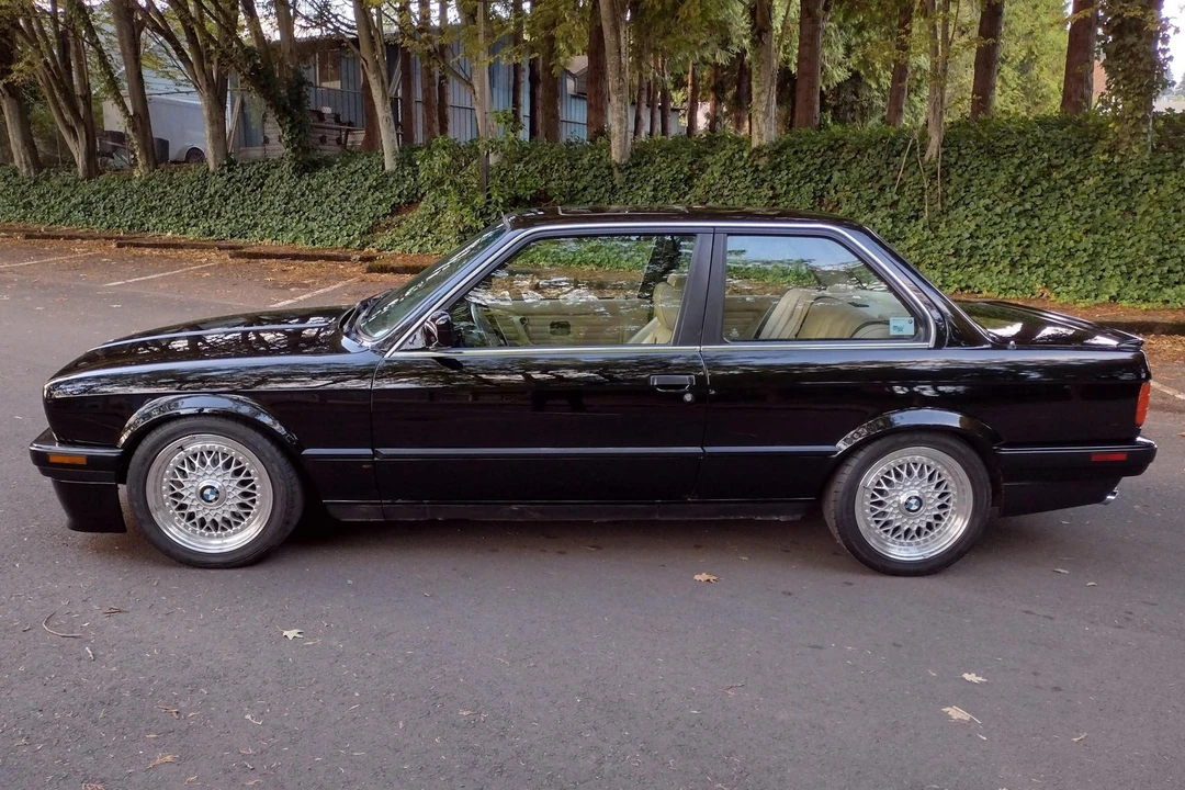 1990 BMW E30 3 Series - Image 3 of 31