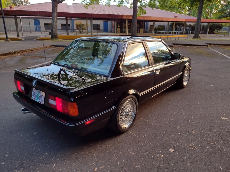 1990 BMW E30 3 Series - Image 25 of 31