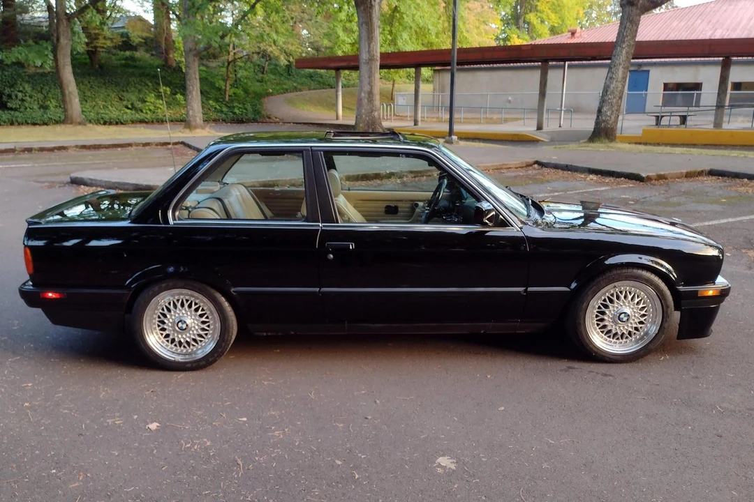 1990 BMW E30 3 Series - Image 4 of 31