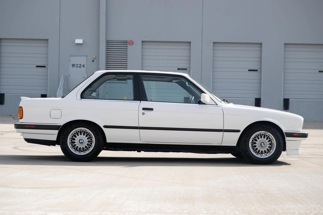 1990 BMW E30 3 Series - Image 18 of 31