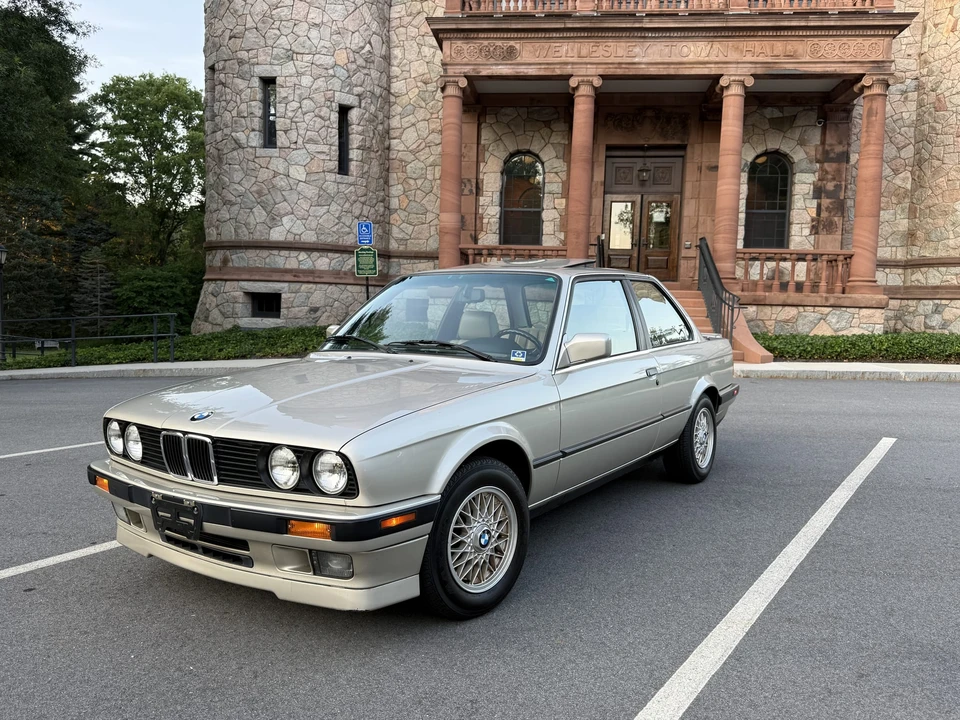 1990 BMW E30 3 Series - Image 2 of 31