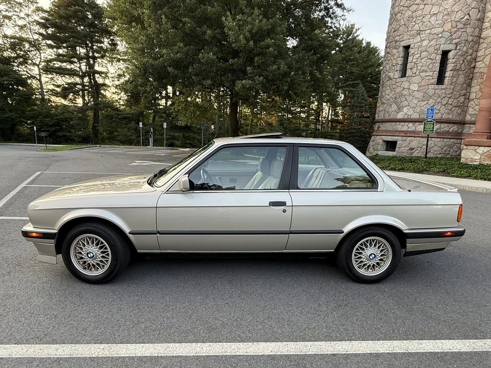 1990 BMW E30 3 Series - Image 10 of 31