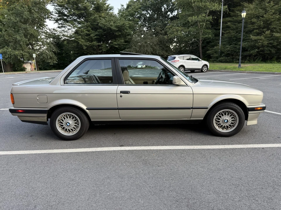 1990 BMW E30 3 Series - Image 6 of 31