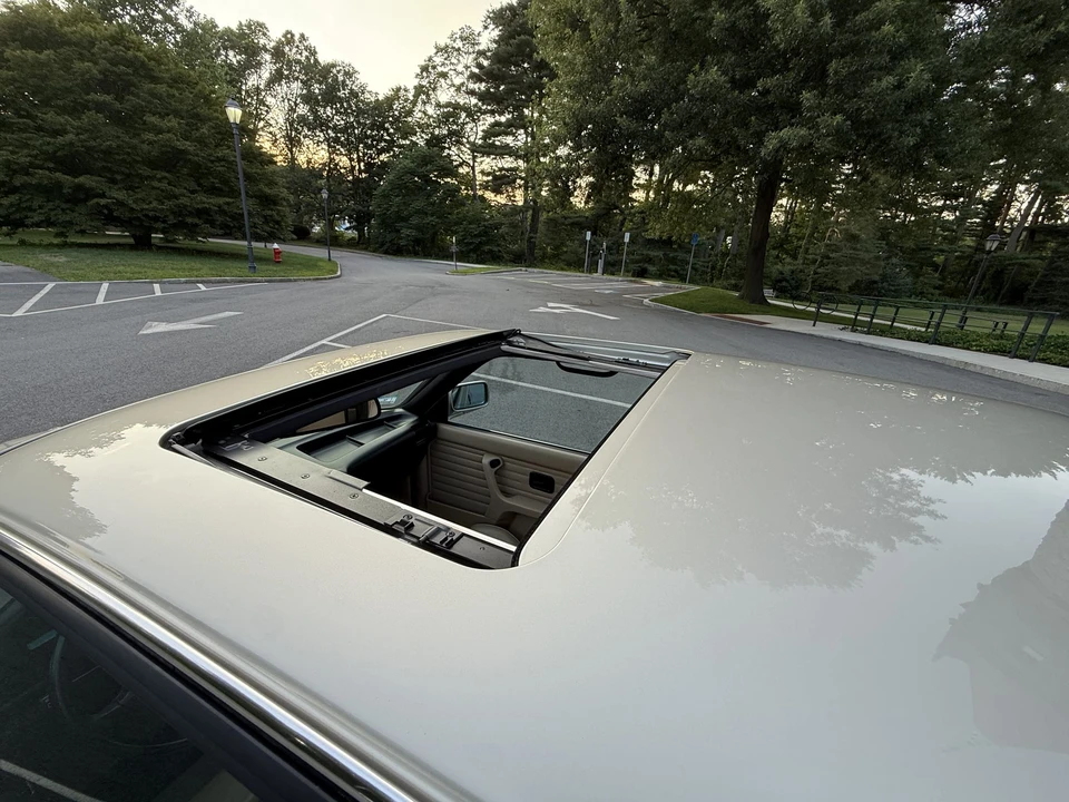 1990 BMW E30 3 Series - Image 11 of 31