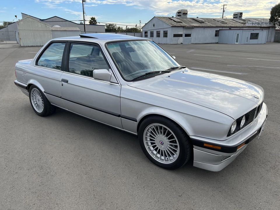 1990 BMW E30 3 Series - Image 15 of 31