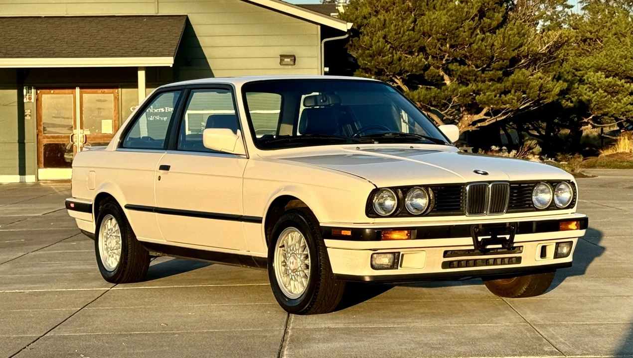 1990 BMW E30 3 Series - Image 20 of 31