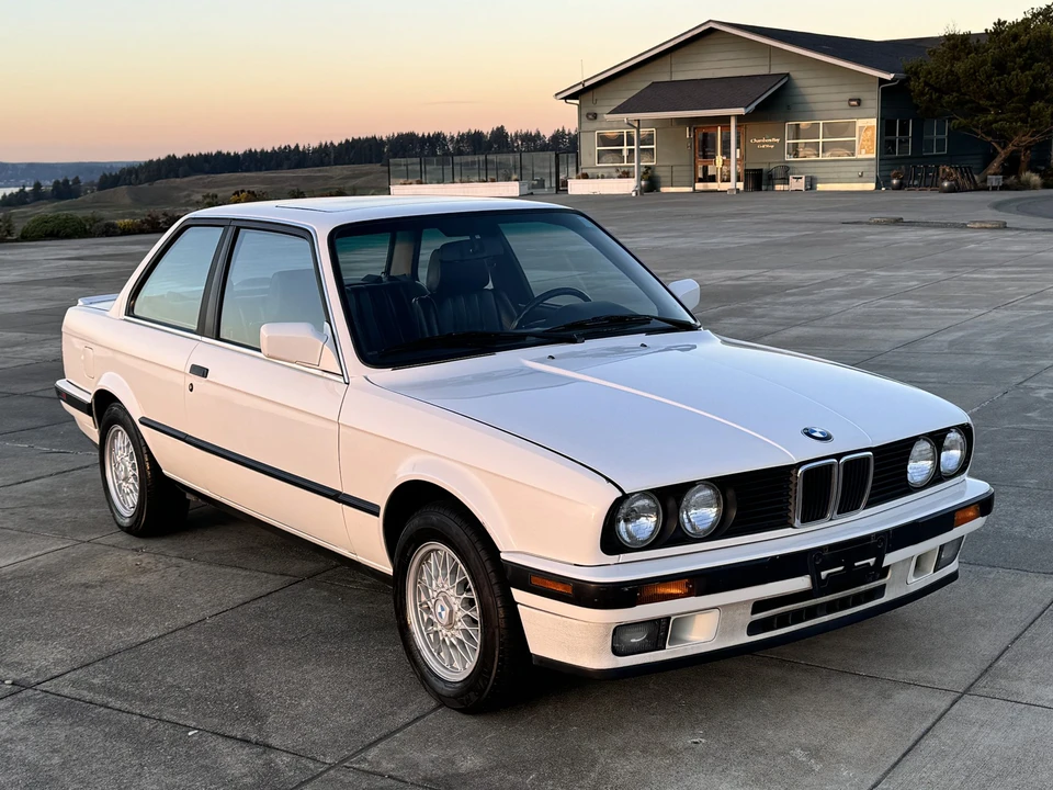 1990 BMW E30 3 Series - Image 19 of 31