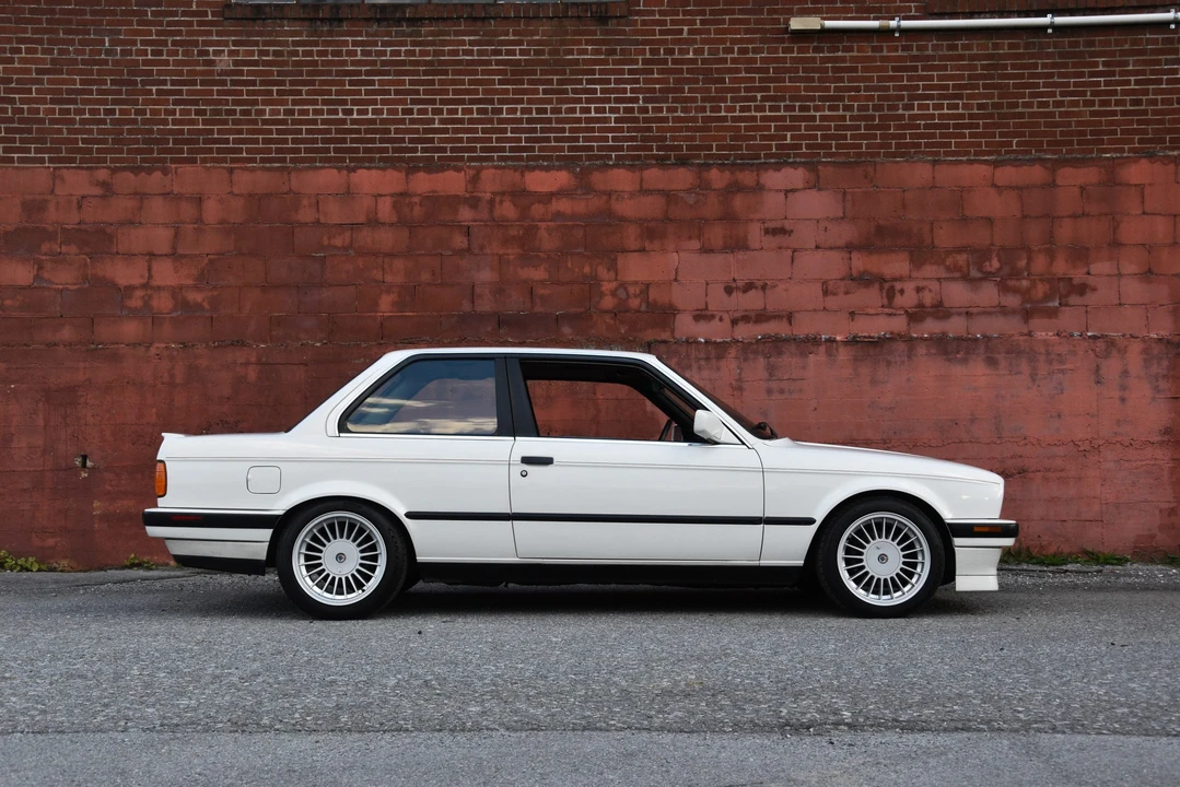 1990 BMW E30 3 Series - Image 16 of 31