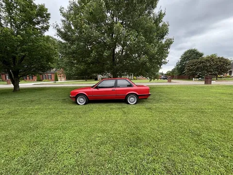 1990 BMW 325is (E30)