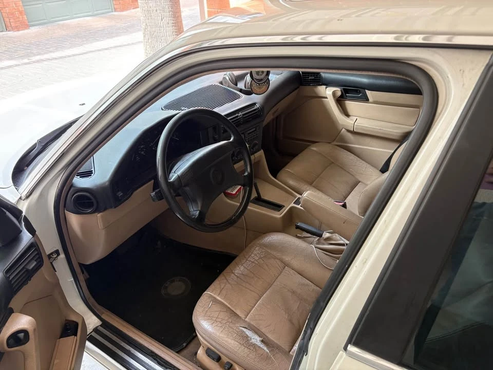 1990 BMW E34 5 Series - Image 10 of 14