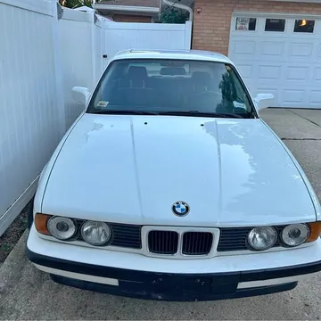 1990 BMW 525i Sedan
