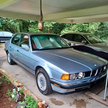 1990 BMW 7 Series 735i Sedan 4D