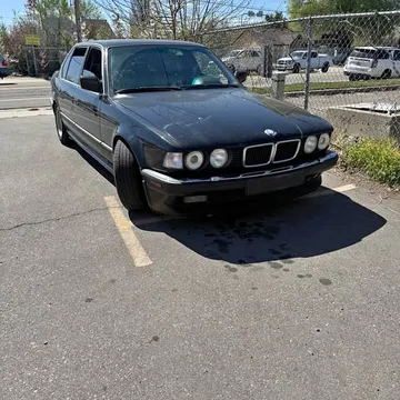1990 BMW 7 Series 750iL Sedan 4D