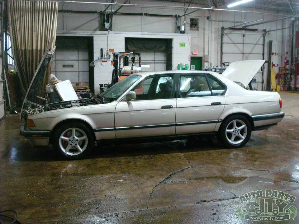 1990 BMW E32 7 Series - Image 12 of 20