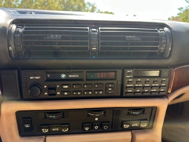 1990 BMW E32 7 Series - Image 13 of 21