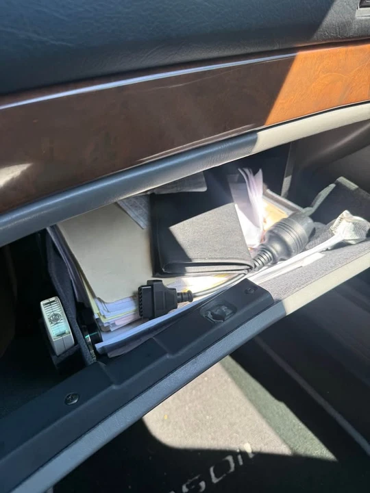 1990 BMW E32 7 Series - Image 13 of 13