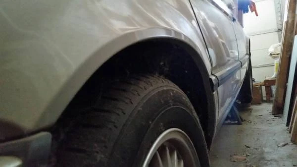 1990 BMW E32 7 Series - Image 9 of 21