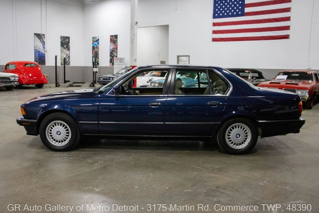 1990 BMW E32 7 Series - Image 3 of 12