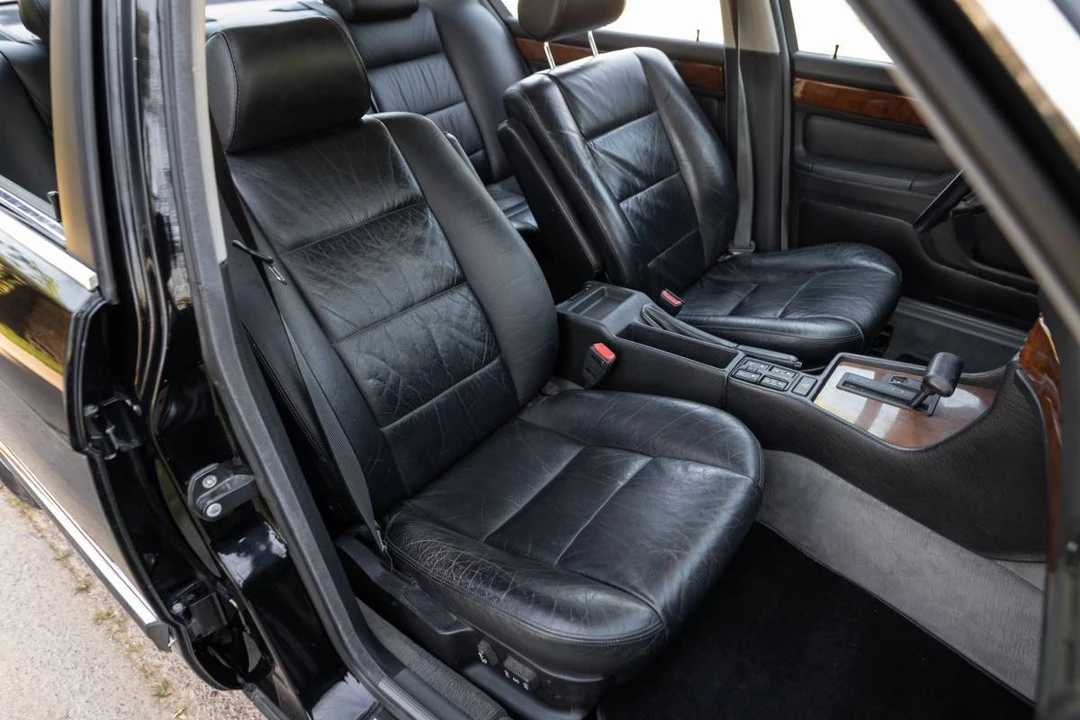 1990 BMW E32 7 Series - Image 17 of 24