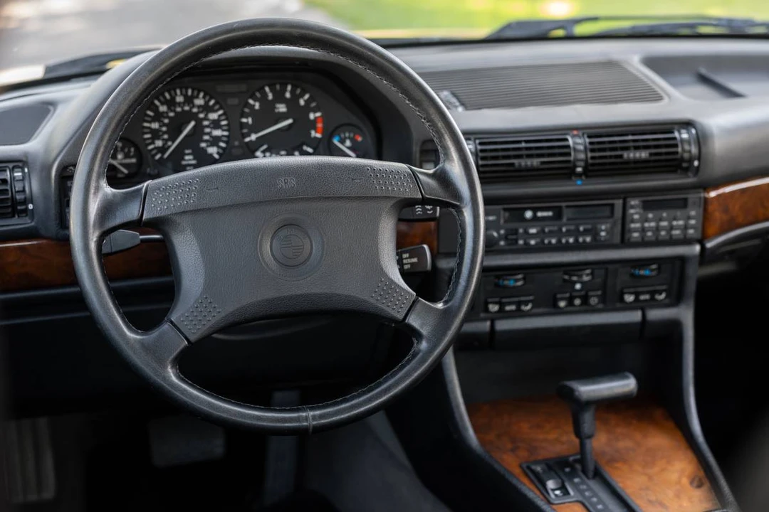 1990 BMW E32 7 Series - Image 12 of 24
