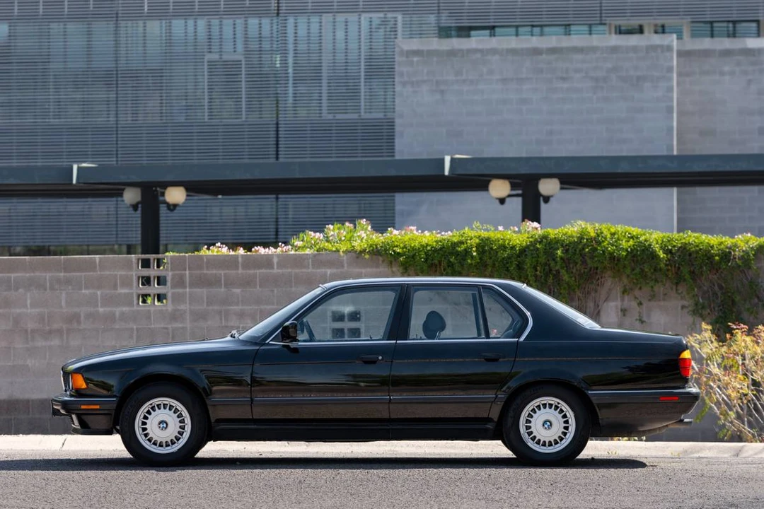 1990 BMW E32 7 Series - Image 2 of 24