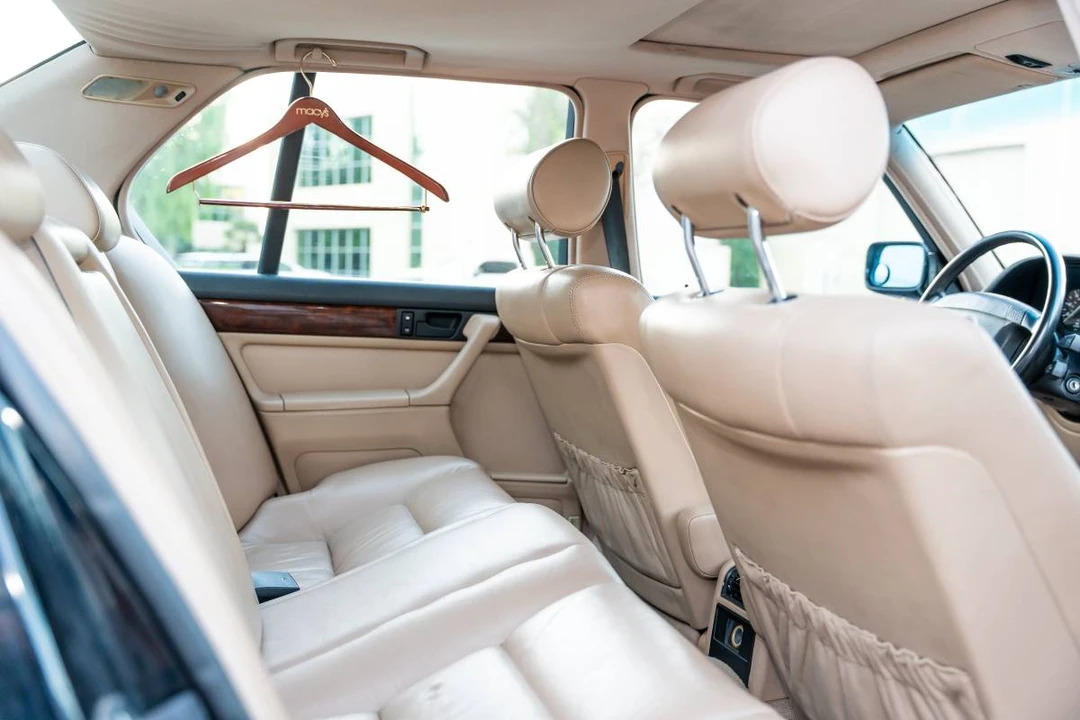 1990 BMW E32 7 Series - Image 17 of 23